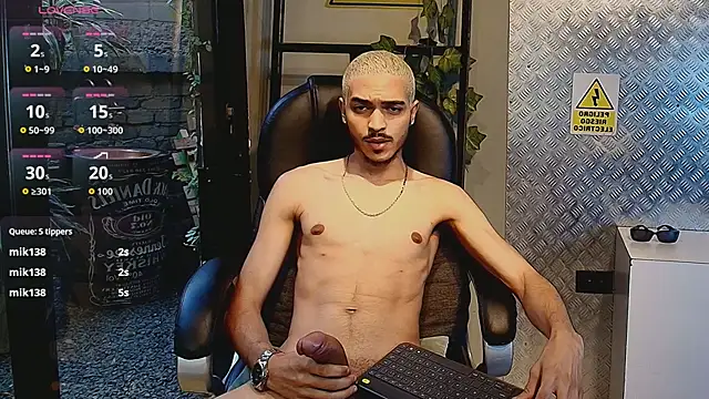 MarcusRain_ live sex cam