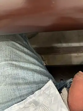 Ronny69y live sex cam