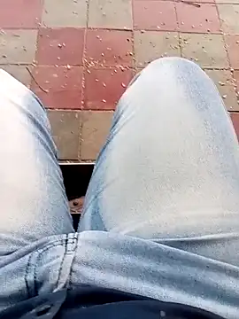 Horny-boyyy's cam snapshot