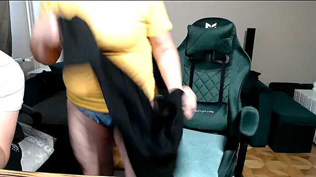 JoannaAndNeighbour's cam snapshot