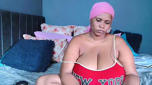 BustyBela42's cam snapshot