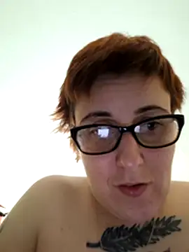 Tiara_XOX's cam snapshot