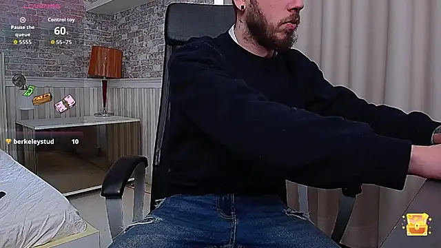 JonahShaw's cam snapshot