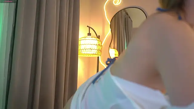 _Spring_Day_'s cam snapshot