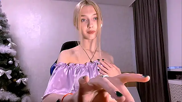 TaliCaan live sex cam