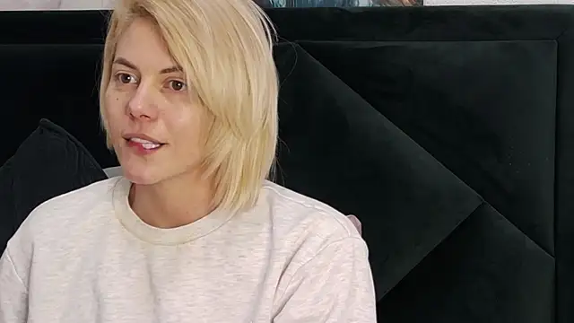 tanyagrey's cam snapshot