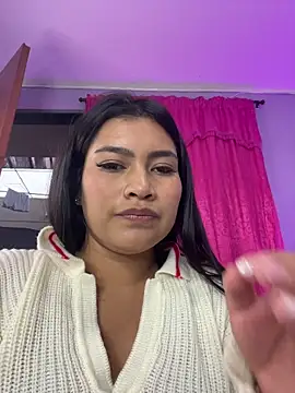 LunaaRosse live sex cam