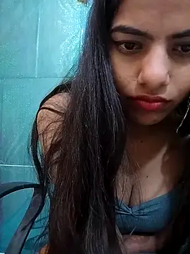 Alisha_Babyy live sex cam