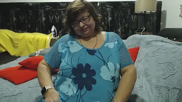 SweetMommaX live sex cam