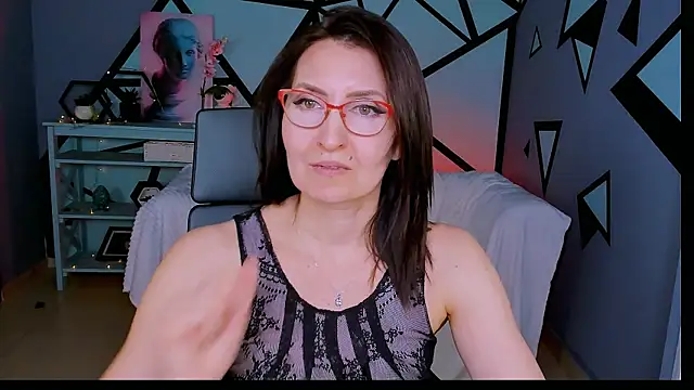 UnaTerra live sex cam