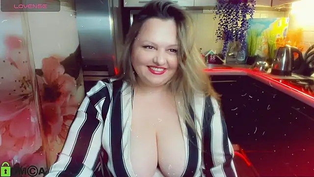 KlaraHoll's cam snapshot