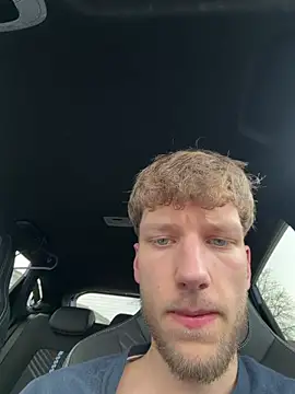 YoungSkinnyBoy20 live sex cam