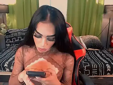 VeshtidaTS live sex cam