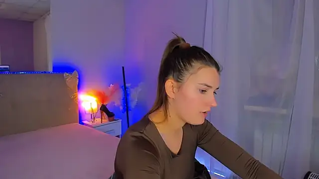 Laura_Leee live sex cam