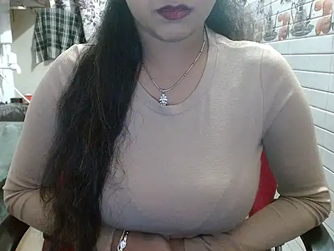 LovingPihu live sex cam