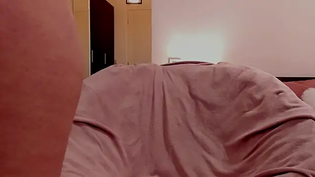 aryahunt1 live sex cam