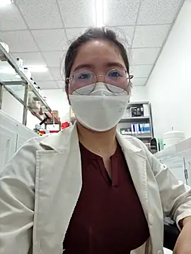 HinaLovely live sex cam