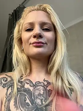 BlondeDoll_ live sex cam