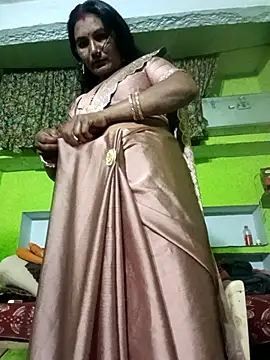 YOURFIVAA's cam snapshot