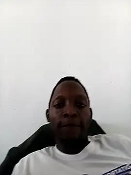 Biguyzi live sex cam