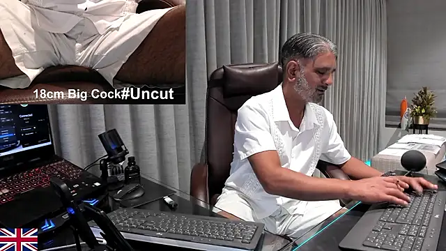 OnlineBossUK live sex cam