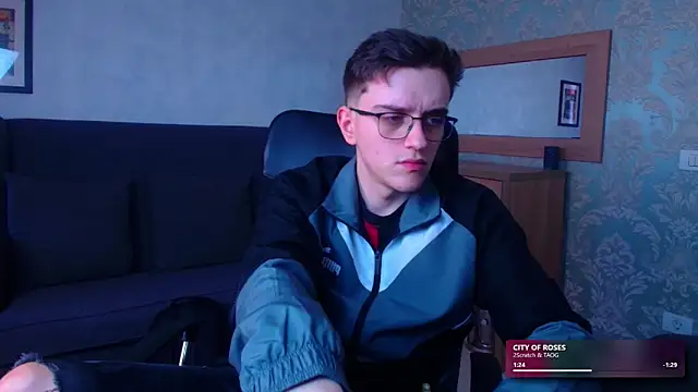 FelixStarkk live sex cam