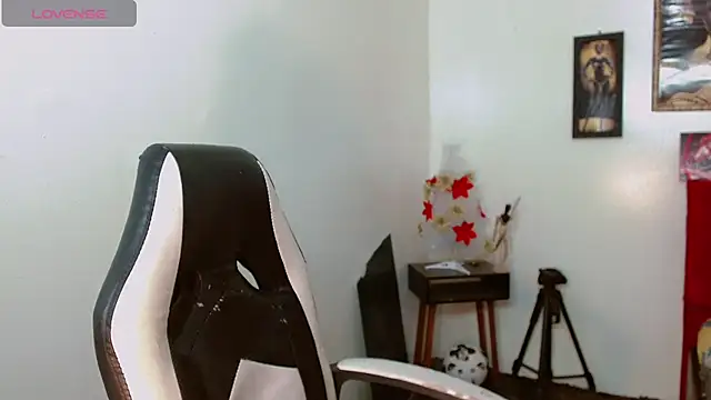 AdharaaMoon live sex cam