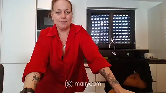 Miss-Chupagirly live sex cam