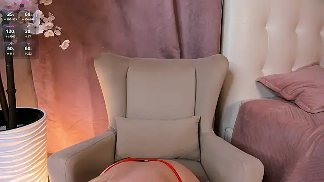 LuxEverly live sex cam