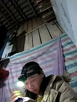 Bella-222's cam snapshot