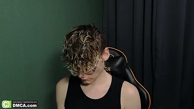 Keytaro live sex cam