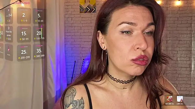 ReginaFoXXXy's cam snapshot