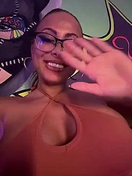 TamaraSavage live sex cam