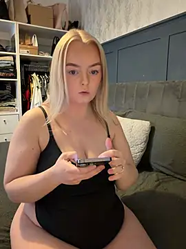 lusciouslylou's cam snapshot