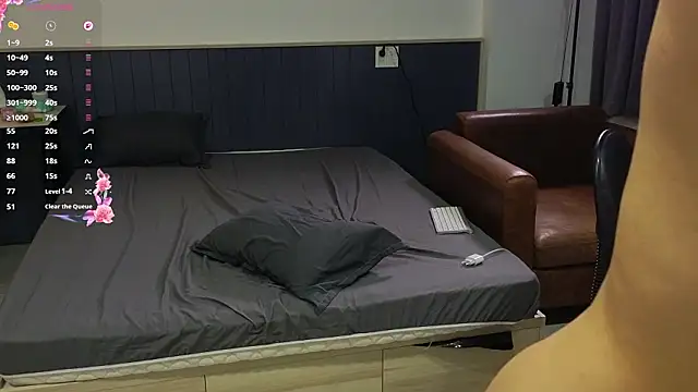 baby_boomqt's cam snapshot