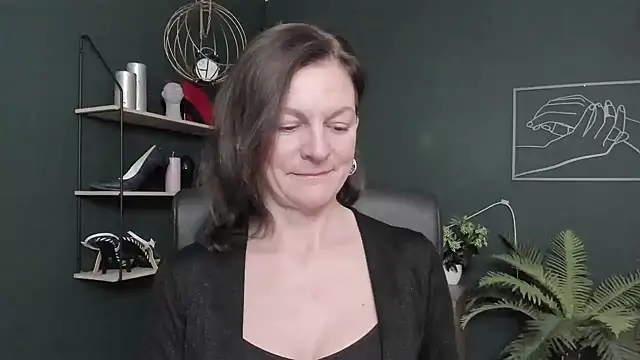 VivianWILD's cam snapshot