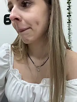 Lina_Away's cam snapshot