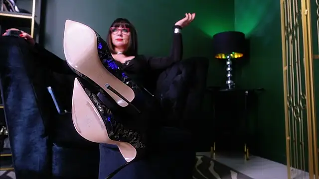 GoddessMelanya's cam snapshot