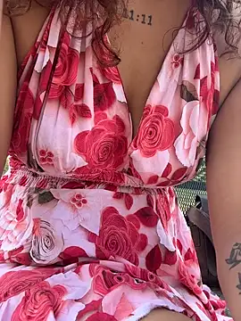 roxyrougee's cam snapshot