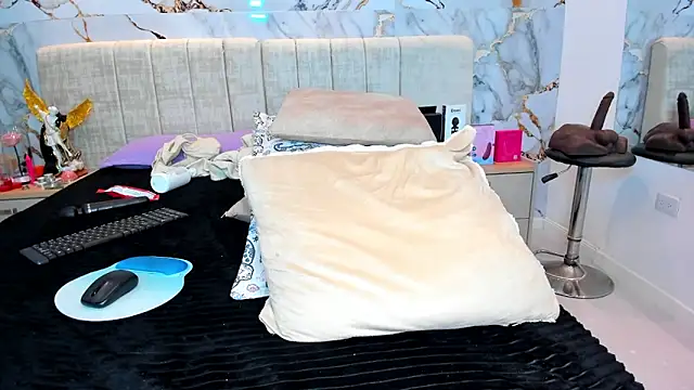 kiana_cream's cam snapshot