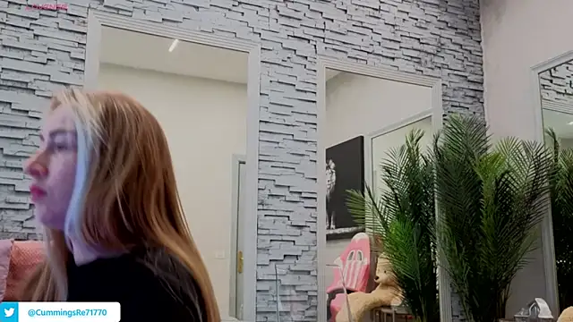 Reina_Cummings's cam snapshot