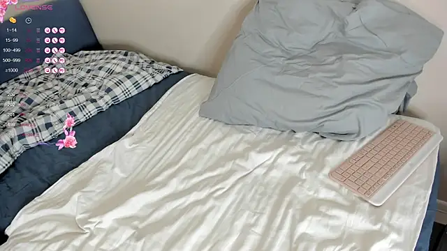 baby_boss1's cam snapshot