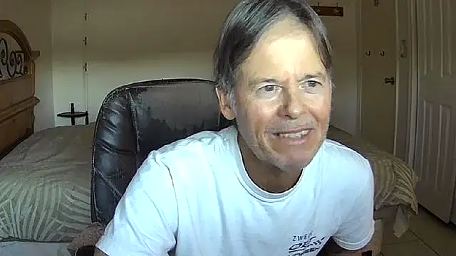 nakeedcowboi65 live sex cam