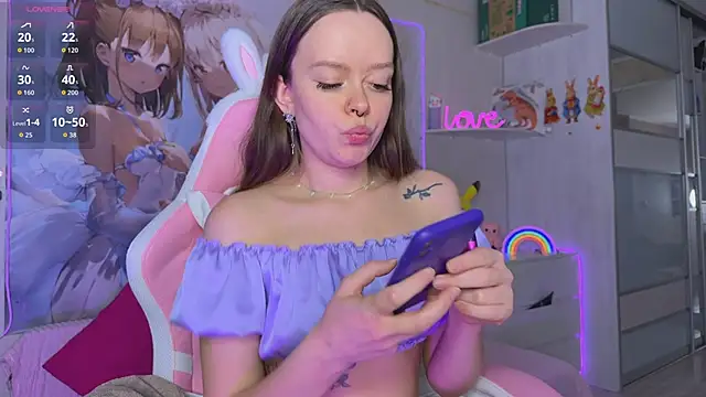 CheekySashaCharm's cam snapshot