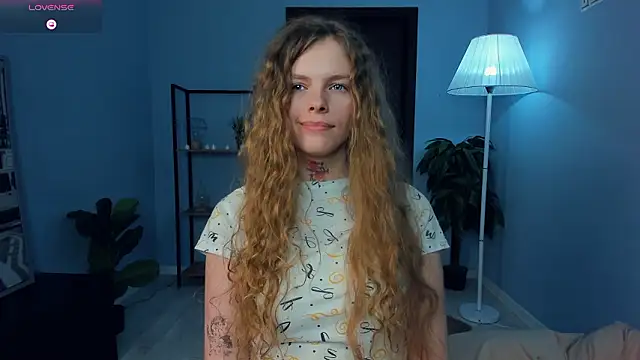 RayaNenlia live sex cam