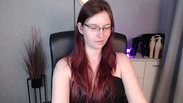 emmaxDelight's cam snapshot