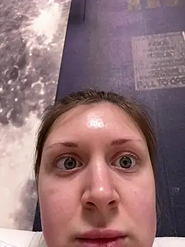 BlondeHott's cam snapshot