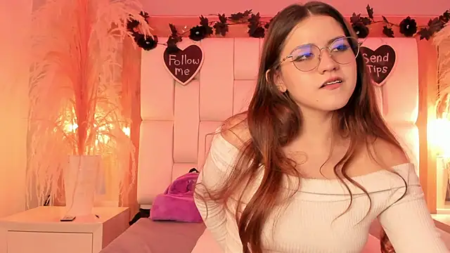 Daphne_And_Roger's cam snapshot