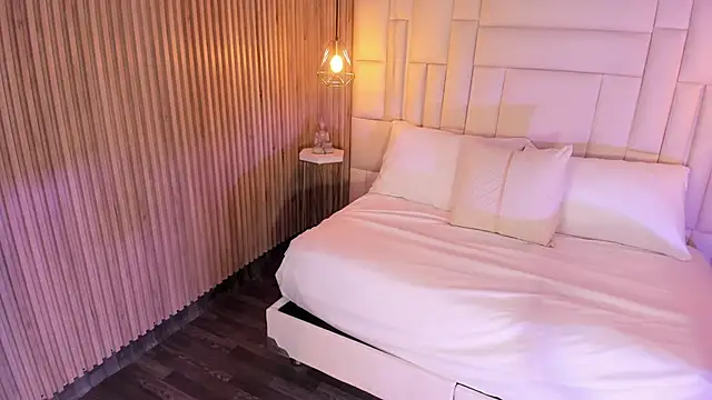 MadissonVega_'s cam snapshot