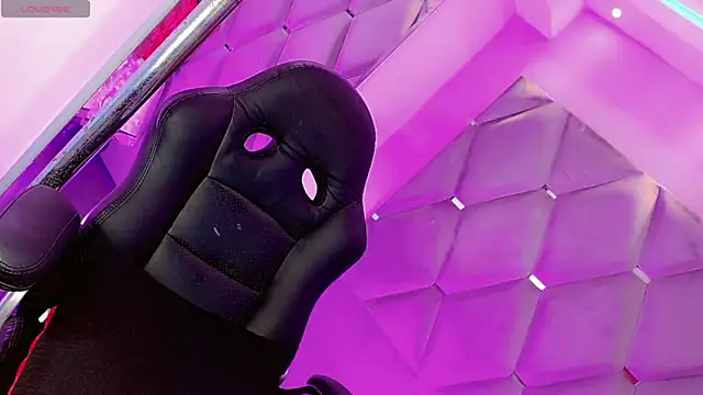 AithanaBlaze live sex cam